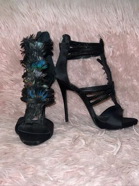 Giuseppe Zanotti Peacock Feather Heels Black Satin Strappy Sandals size 6 NEW